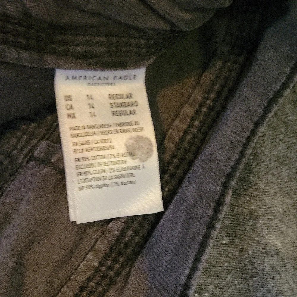 American Eagle Outfitters Women's Charcoal Ankle Jogger Pants - Picture 3 of 7